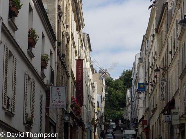 %_tempFileName2014-09-02_01_Montmartre_Walking_Tour-9021919%