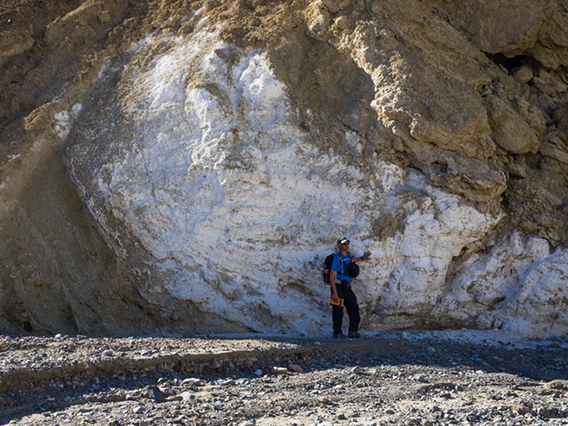 %_tempFileName2015-01-07_02_Golden_Canyon_Gower_Gulch_Loop-1072089%