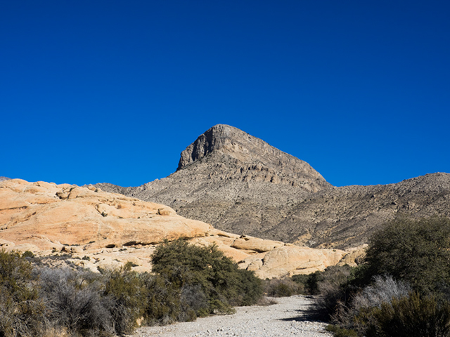 %_tempFileName2015-01-14_01_Red_Rock_Canyon_Turtlehead_Peak-1140354%