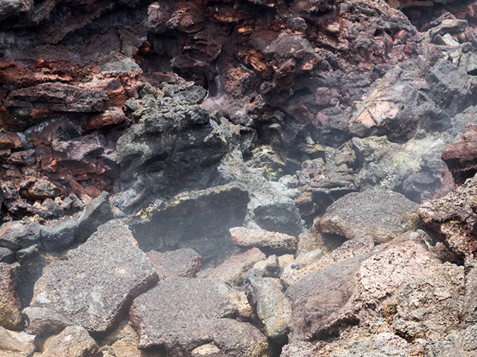 %_tempFileName2015-05-18_02_Kilauea_Iki_Trail_Volcano_National_Park-5181846%