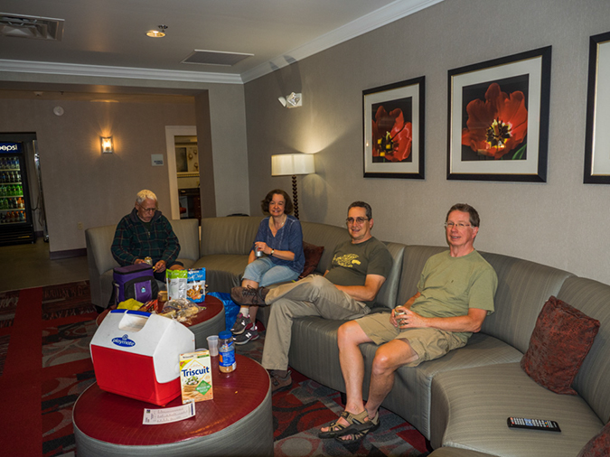 %_tempFileName2015-06-09_02_Happy_Hour-6092241%