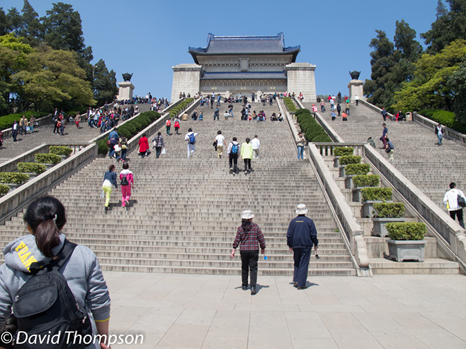 %_tempFileName2013_04_02_Dr-Sun-Yat-Sen-Mausoleum-Nanjing-7%