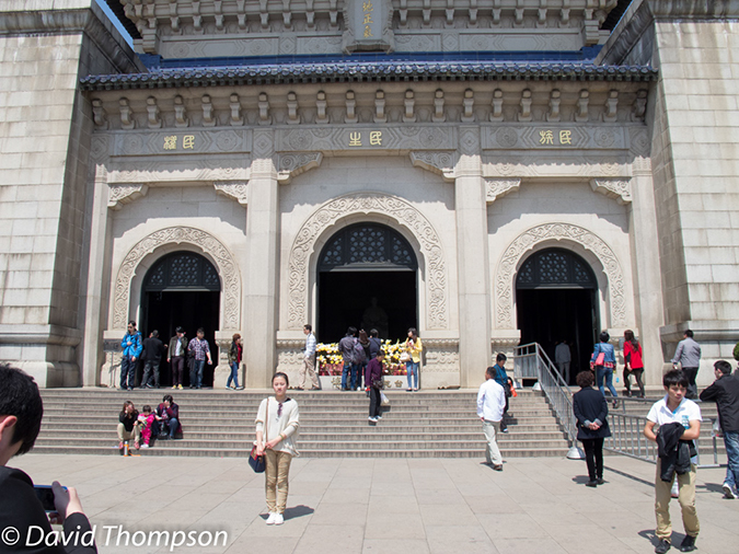 %_tempFileName2013_04_02_Dr-Sun-Yat-Sen-Mausoleum-Nanjing-8%
