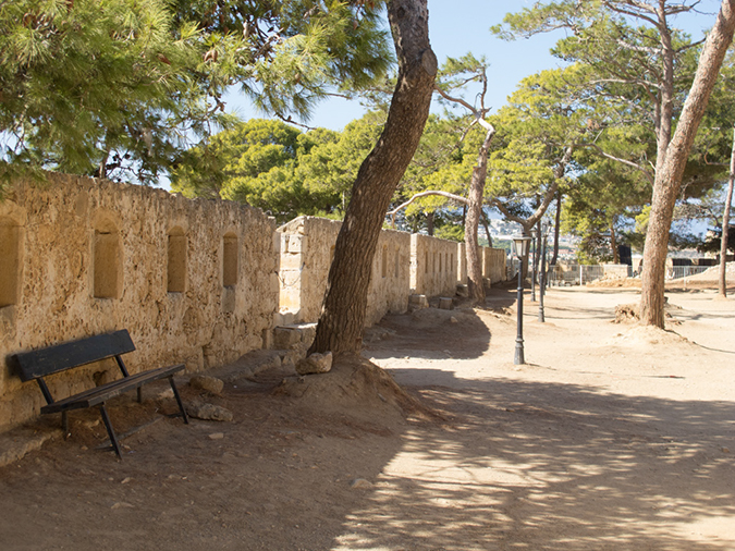 %_tempFileName2013-10-10_2_Crete_Rethmnos_Venetian_Fortress-3%