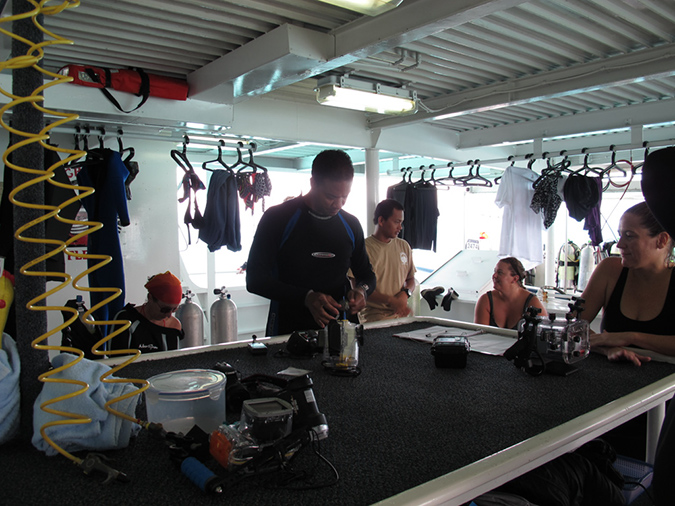 2011-10-11 - Palau Aggressor II (3)