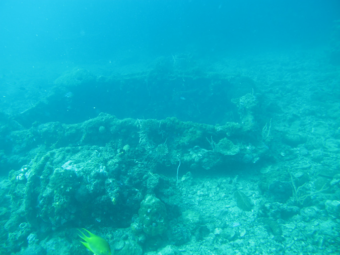 2011-10-22 - Okikawa Maru Tanker Wreck Sangat Island (3)