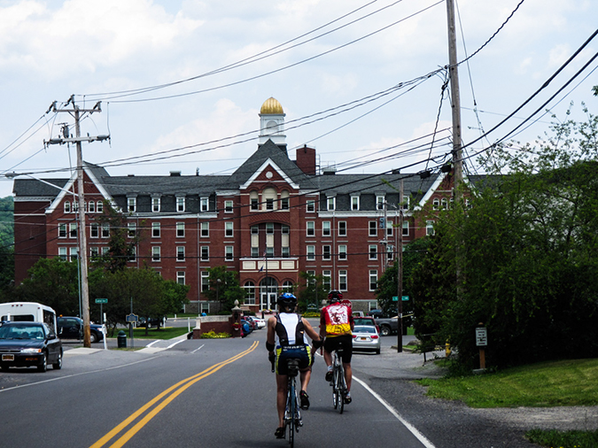 %_tempFileName2014-06-17_01_Canandaigua_NY_around_Lake_Keuke-23%