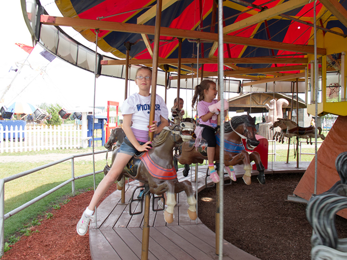 %_tempFileName2013-07-15_1_Paul_Bunyan_Land-33%