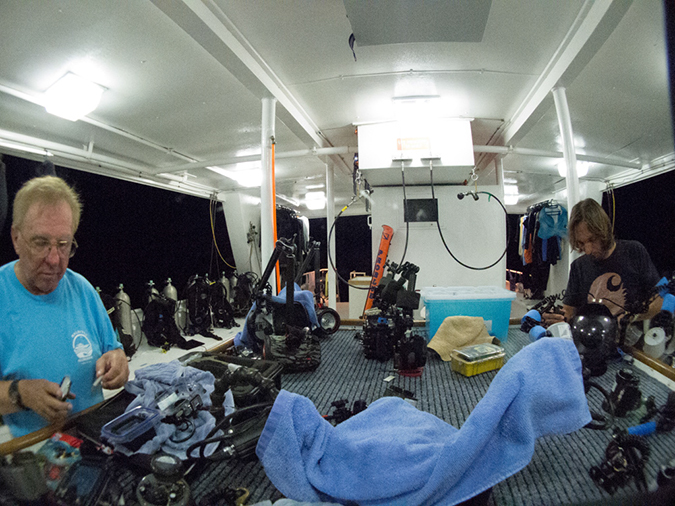 %_tempFileName20120507-0-Camera%20Table%