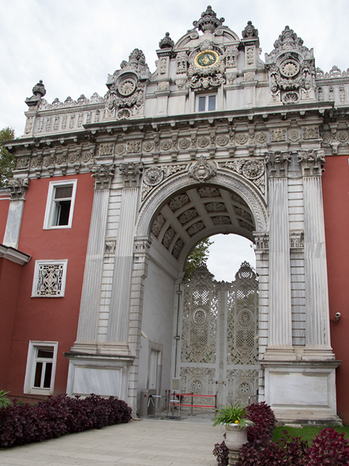 %_tempFileName2013-09-24_5_Istanbul_Dolmabahce_Palace-7%