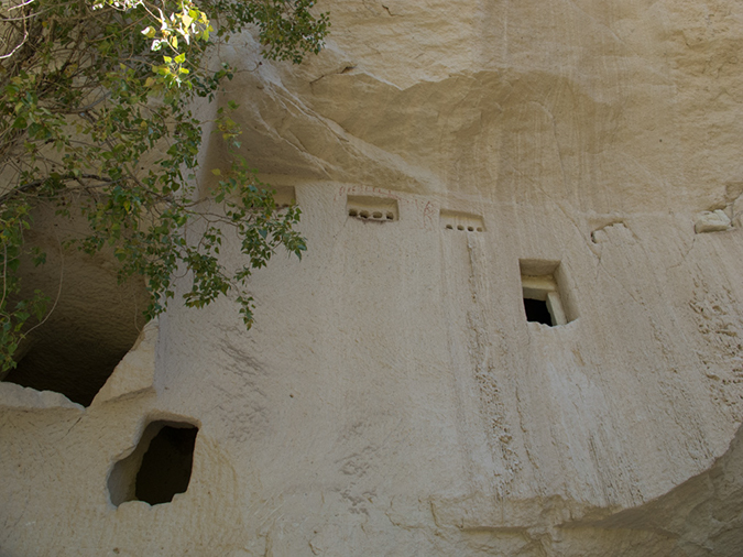 %_tempFileName2013-09-27_1_Cappadocia_Gulludere%20_Red_Valley-18%