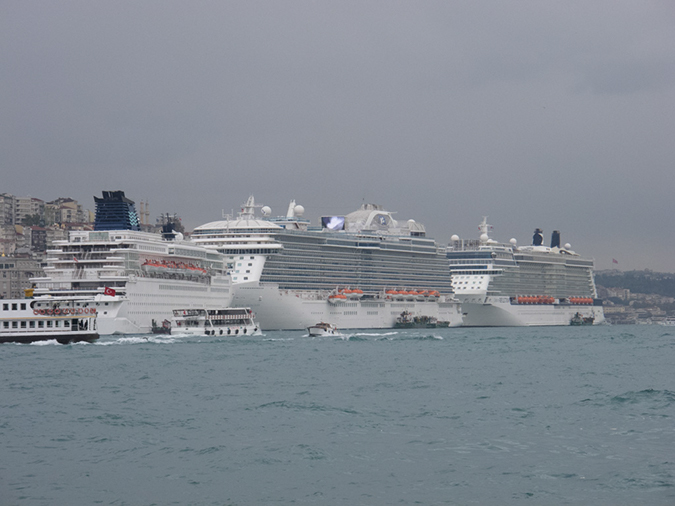 %_tempFileName2013-10-04_1_Istanbul_Galata_Bridge-3%