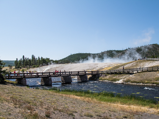 %_tempFileName2013-08-05_4_Geyser_Basin_Yellowstone_NP-4%